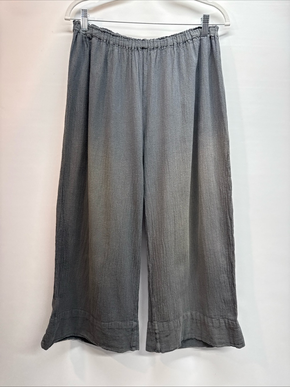 Oh My Gauze Breeze Woman’s Pants Size 2 Gray Wide Leg Cotton Gauze Crinkled